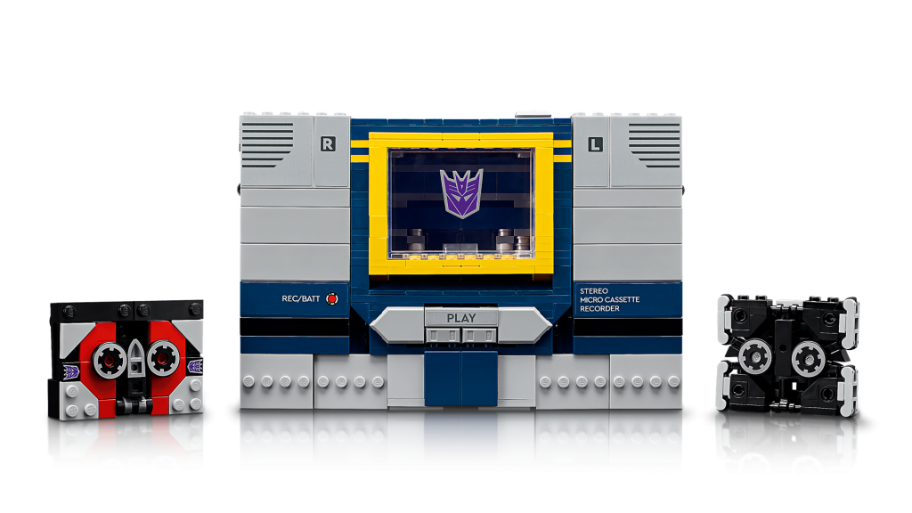 LEGO Icons 10358 Transformers Soundwave 26 1024x576