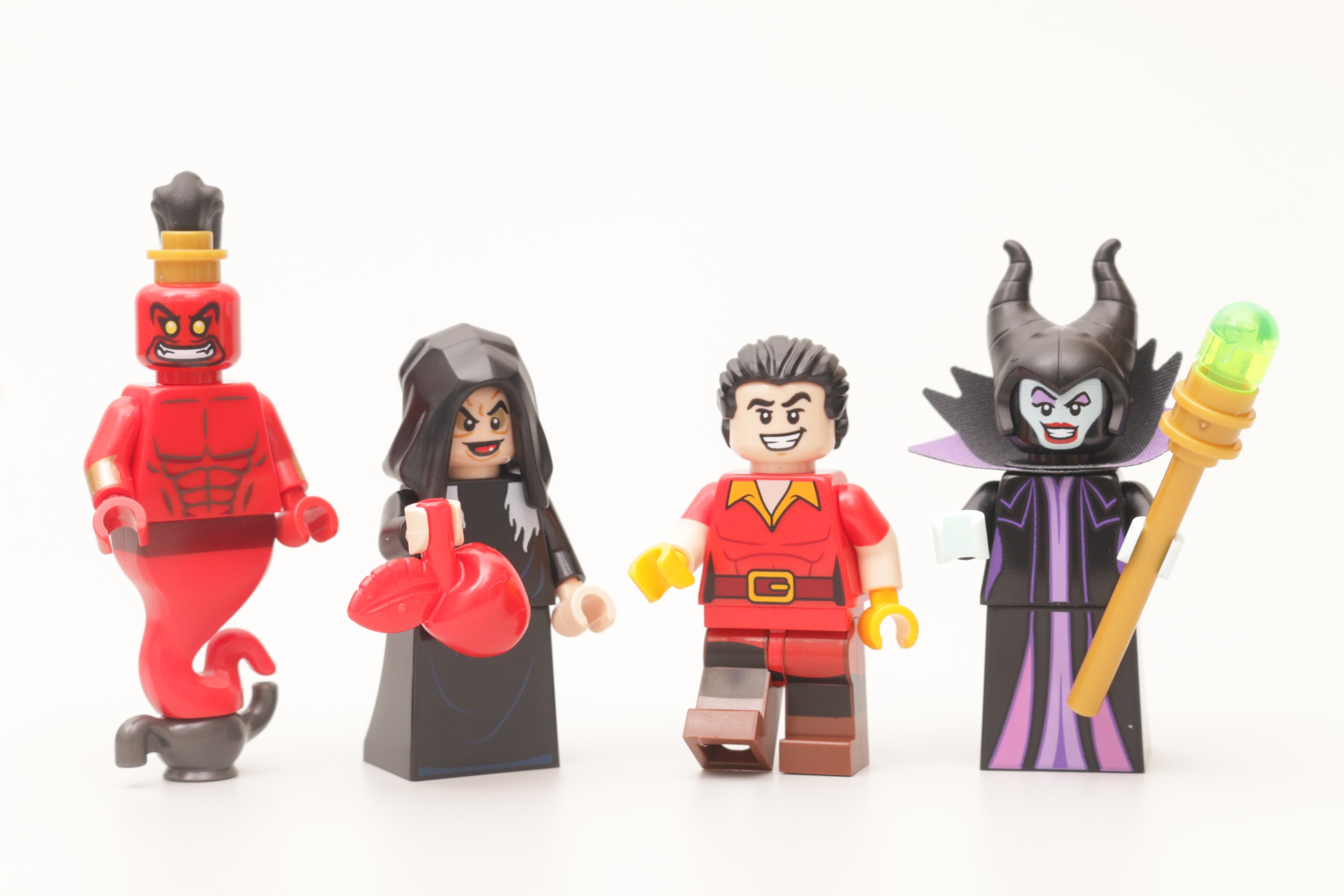 LEGO Disney 100 43227 Villain Icons review 31 scaled