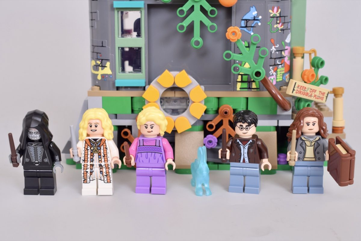 LEGO Harry Potter 76467 Luna Lovegoods House review 15 1200x800