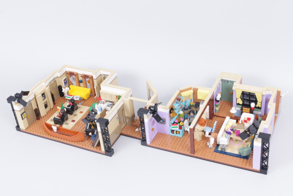 LEGO Creator Expert 10292 Friends Apartments review 7