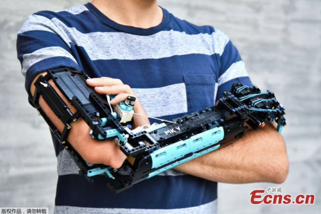 David Aguilar Prosthetic Arm 2 1024x683