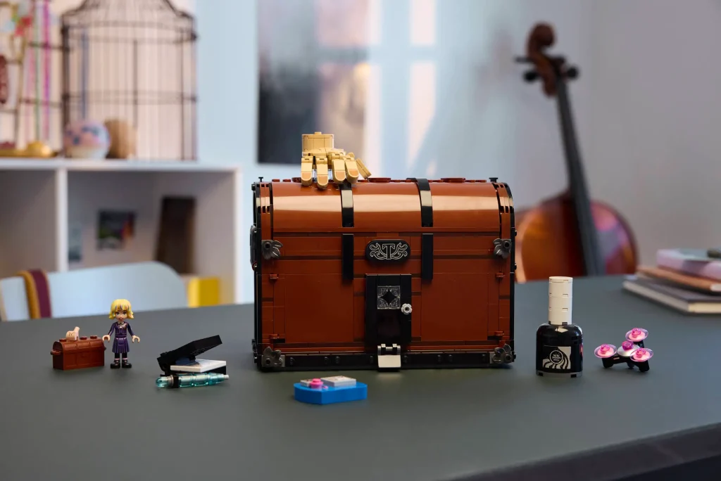 LEGO Wednesday 76785 Things Apartment 11 1024x684