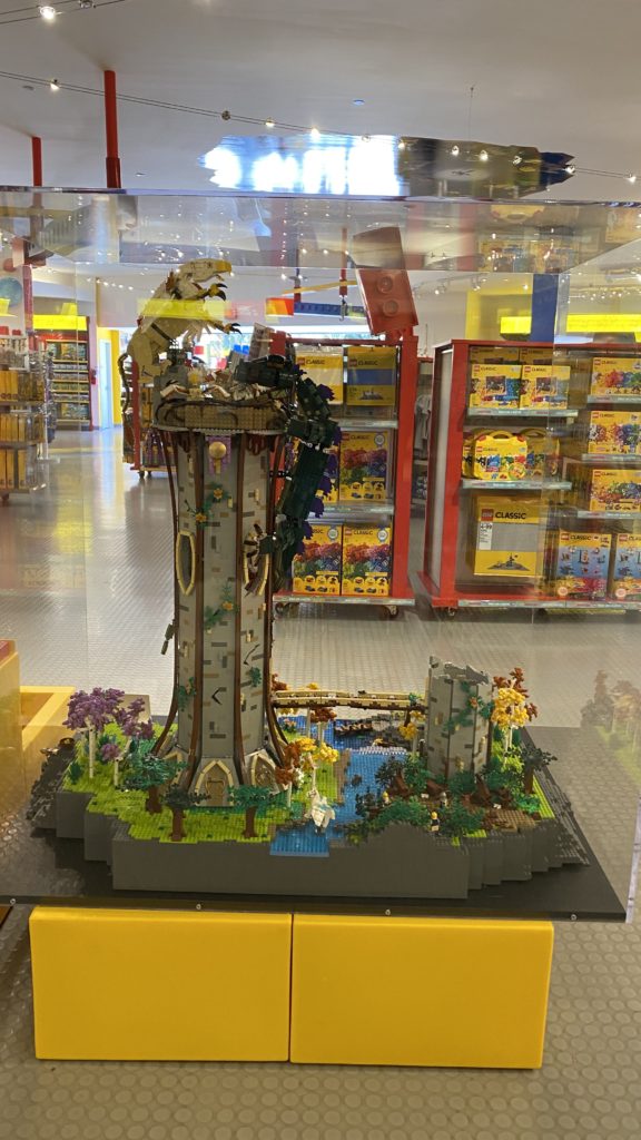 LEGO MASTERS builds LEGOLAND California 4