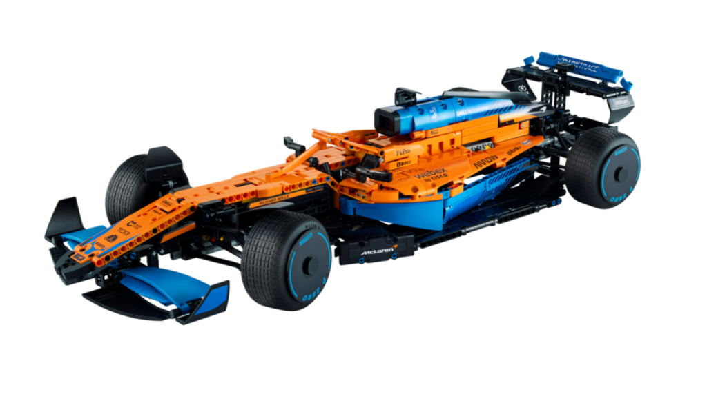 LEGO Technic 42141 McLaren Formula One Race Car contents 1024x591