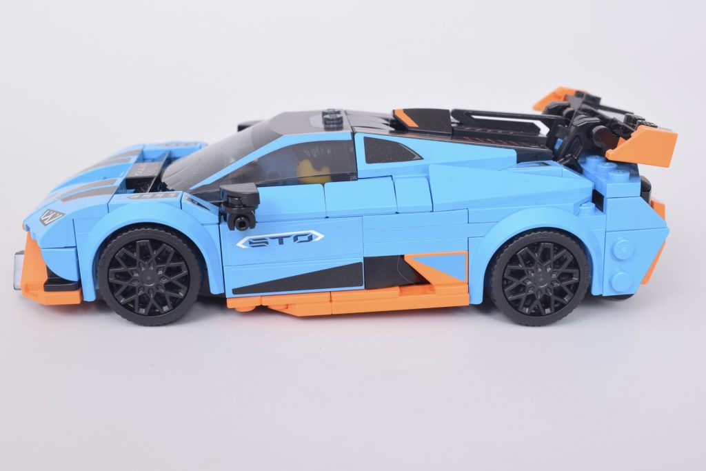 LEGO Speed Champions 77238 Lamborghini Revuelto Huracan STO review 10 1024x683