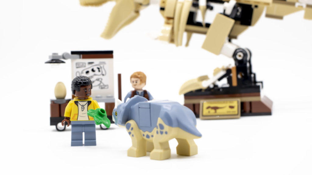 LEGO Jurassic World 76940 T Rex Dinosaur Fossil Exhibition 10 1024x576