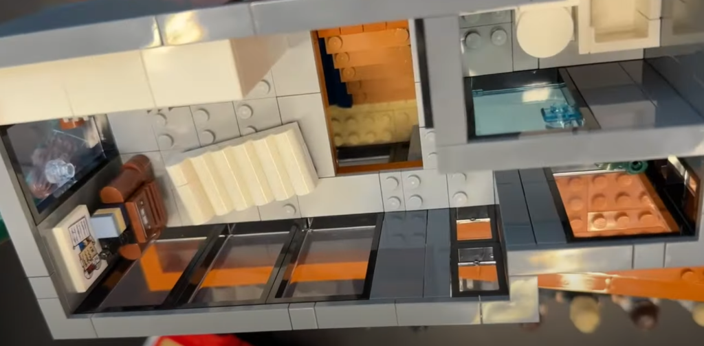 LEGO Ideas 21354 twilight duckbricks top floor 1024x504
