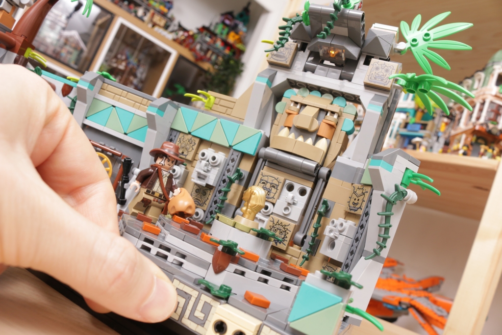 LEGO Indiana Jones 77015 Temple of the Golden Idol review 38 1024x683
