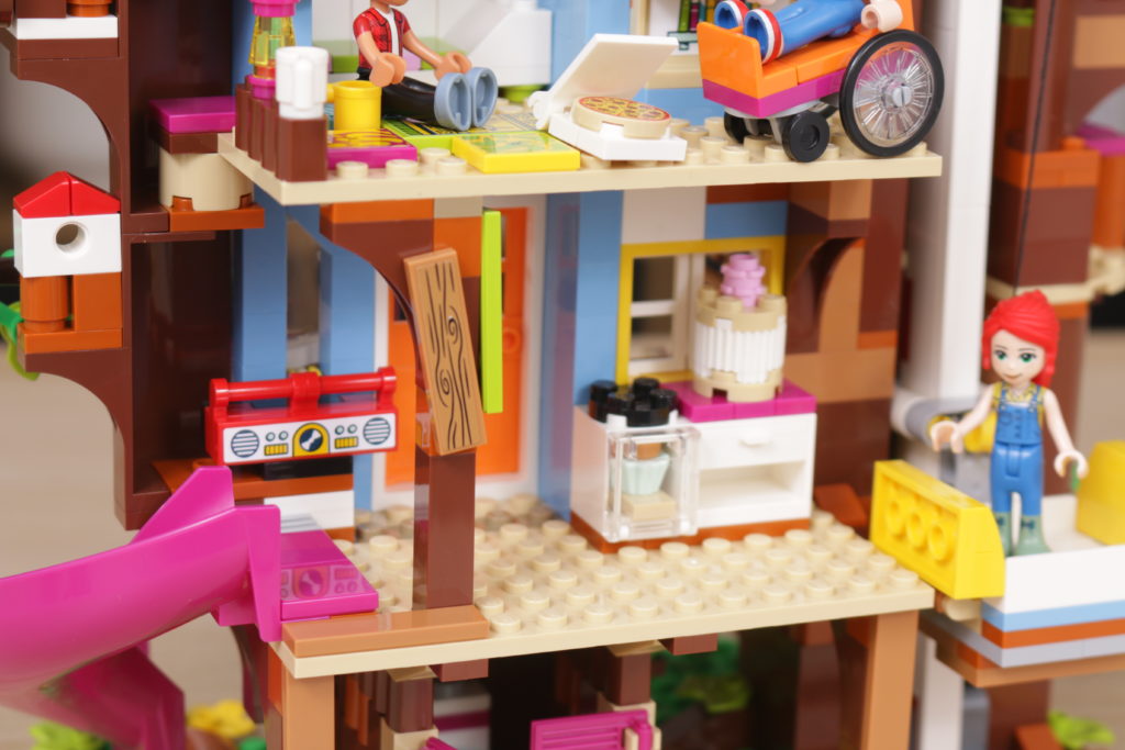 LEGO Friends 41703 Friendship Tree House review 28 1024x683