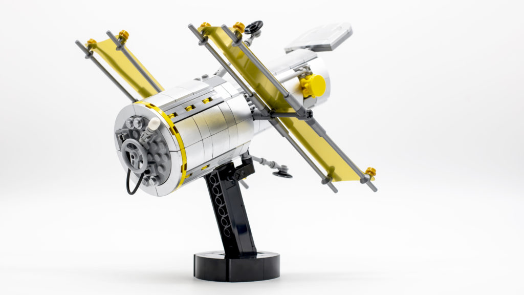 Lego Creator Expert 10283 NASA Space Shuttle Discovery 12