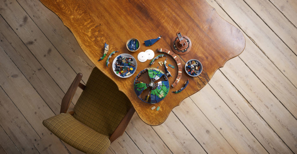 LEGO Ideas 21332 The Globe 24 1024x531