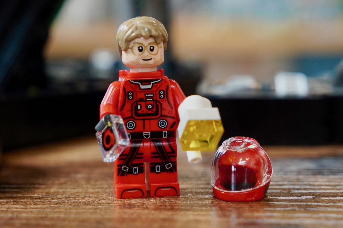 LEGO Icons 11389 Project Hail Mary review 24 1200x800