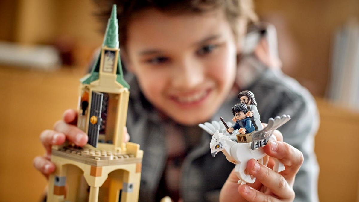 Comparing the LEGO Harry Potter summer 2022 wave to the original sets