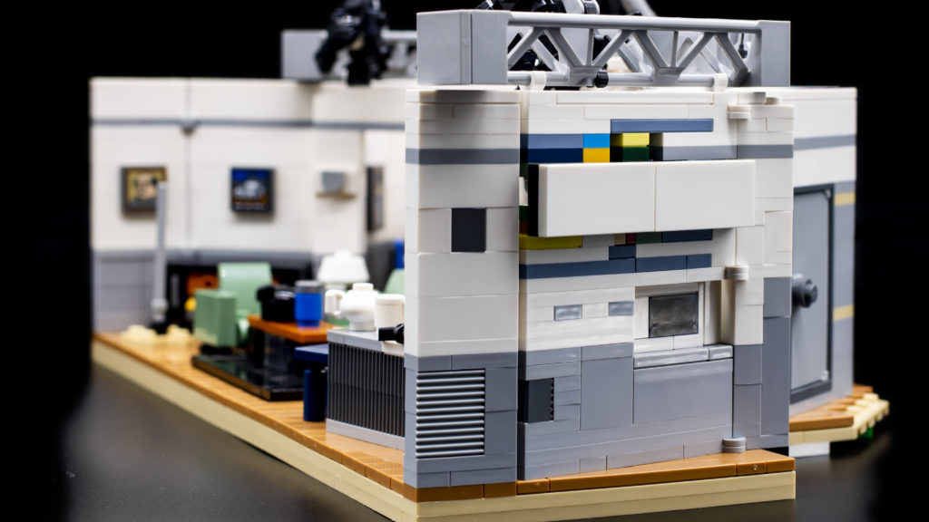LEGO Ideas 21338 Seinfeld 5