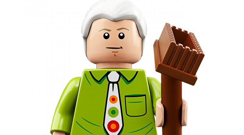 Friends actor behind Gunther finds being a LEGO minifigure “flattering but weird”