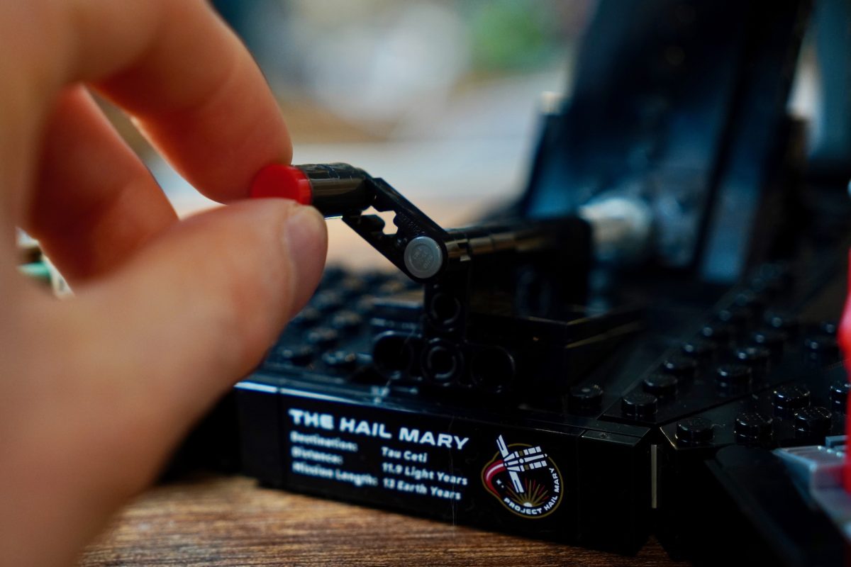 LEGO Icons 11389 Project Hail Mary review 8 1200x800