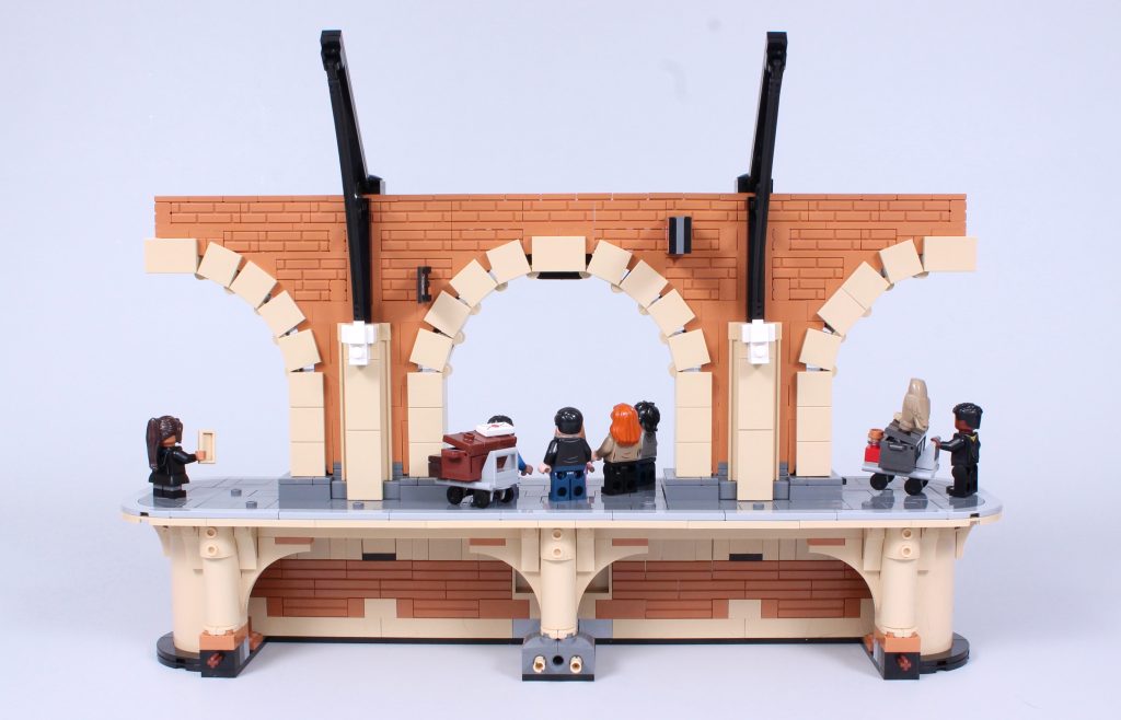 LEGO Harry Potter 76405 Hogwarts Express Collectors Edition review 43 1024x658
