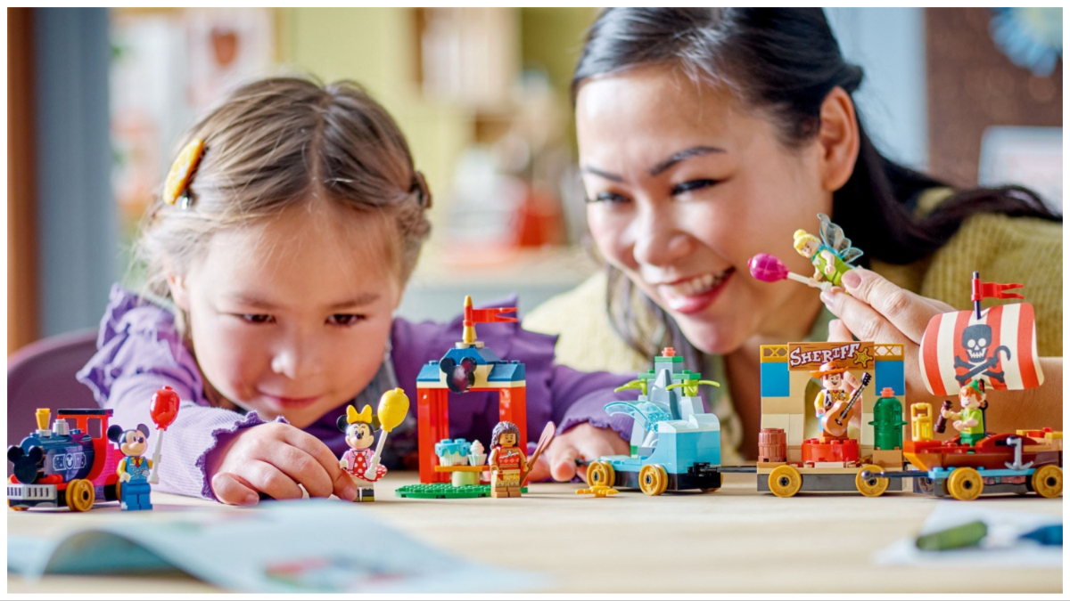 Here's how LEGO 43212 Disney Celebration Train's minifigures have changed