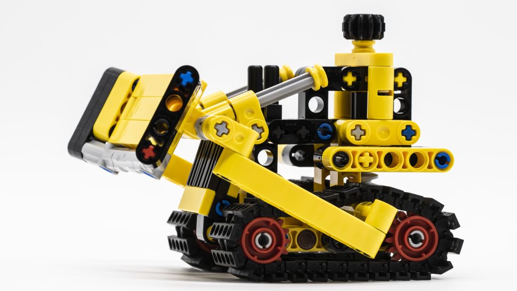 LEGO Technic 42163 Heavy Duty Bulldozer 4 1 1024x576