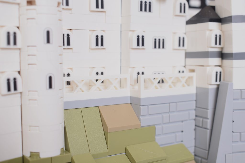 LEGO Architecture 21063 Neuschwanstein Castle review 11 1024x683