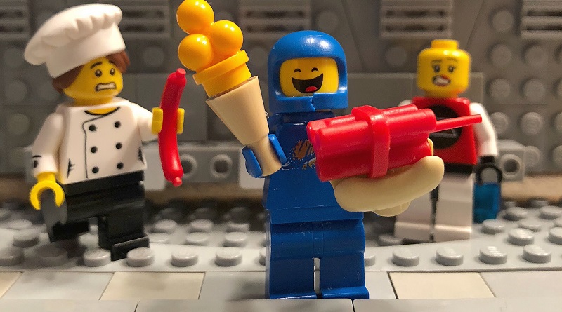 Brick Pic of the Day: Hot dog mix-up