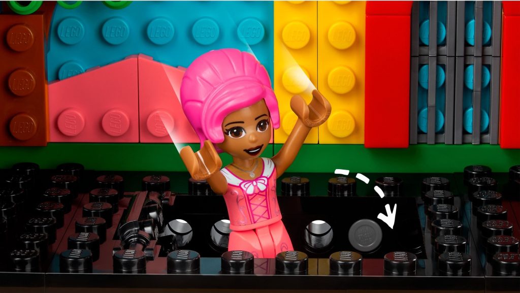 LEGO Friends 41714 Andreas Theatre School Trapdoor 1024x577