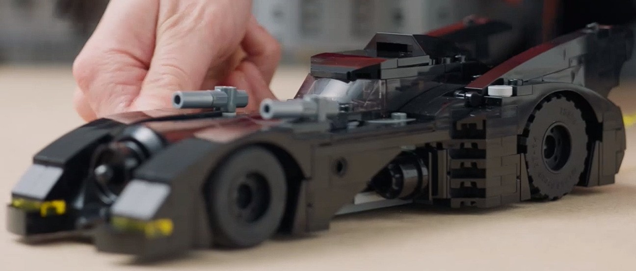 LEGO 76252 batman shadow box batmobile 5