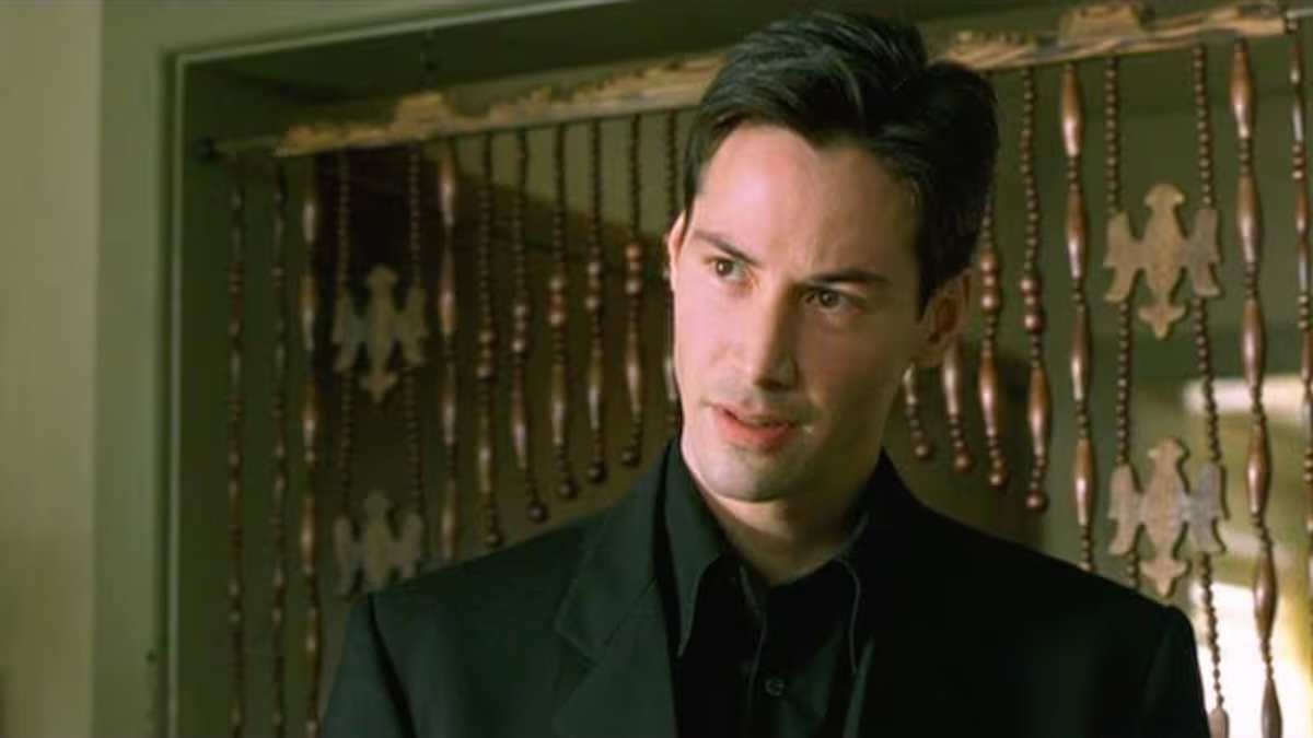 This might be the closest we ever get to a Keanu Reeves LEGO minifigure