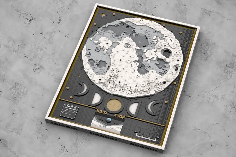 LEGO Ideas The Moon Lunar Landscape 2