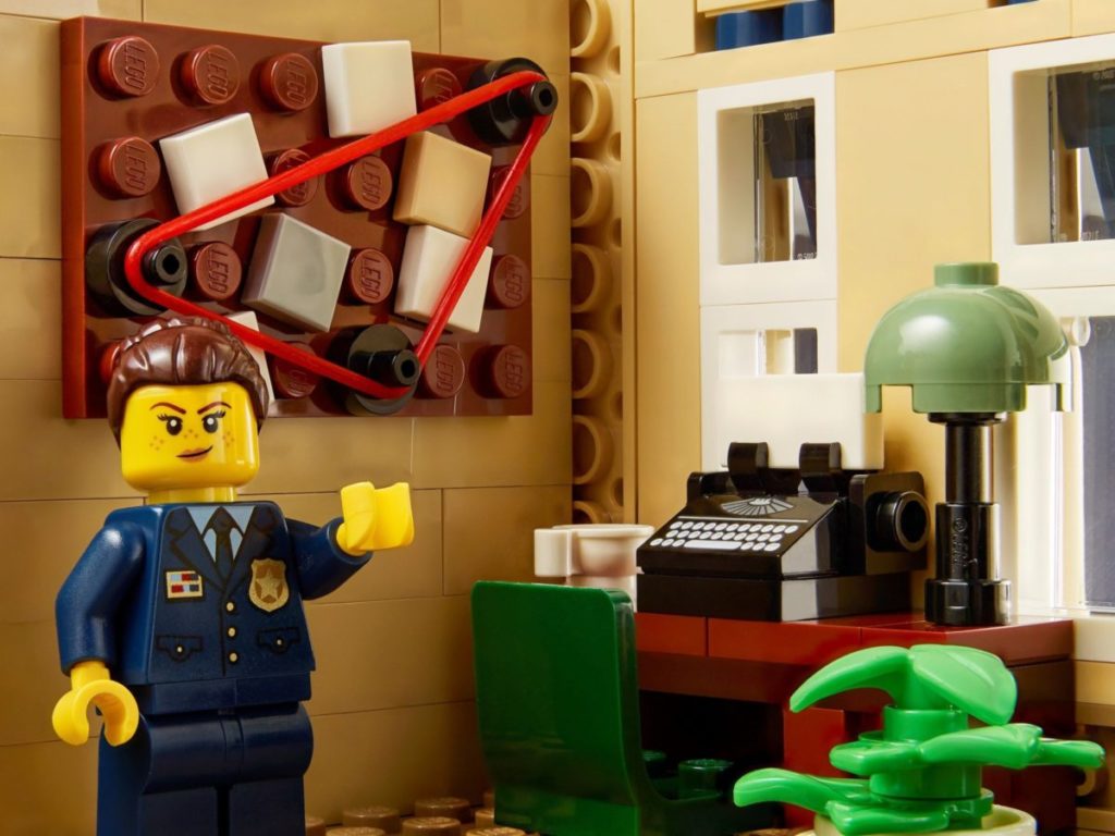 LEGO for Adults 10278 Police Station Typewriter 1024x768