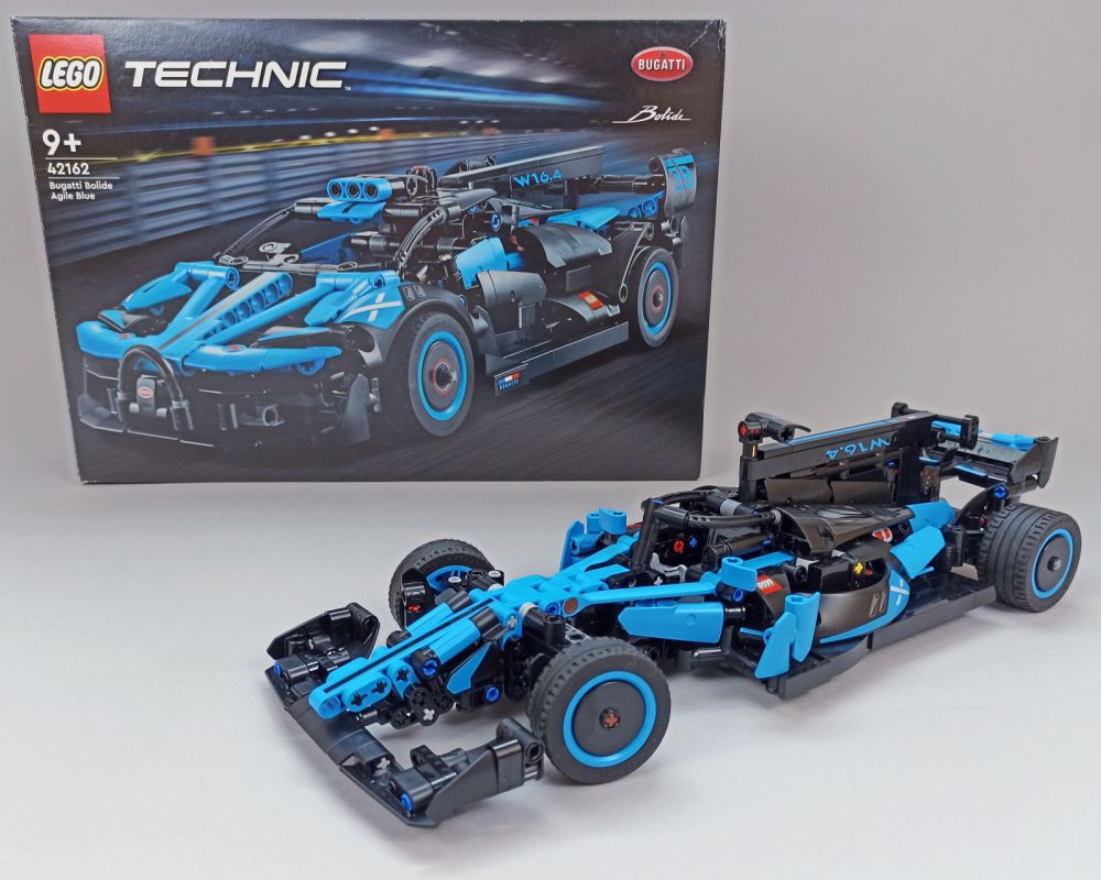LEGO 42162 Bugatti Bolide Agile Blue F1 R.S. Concept 2