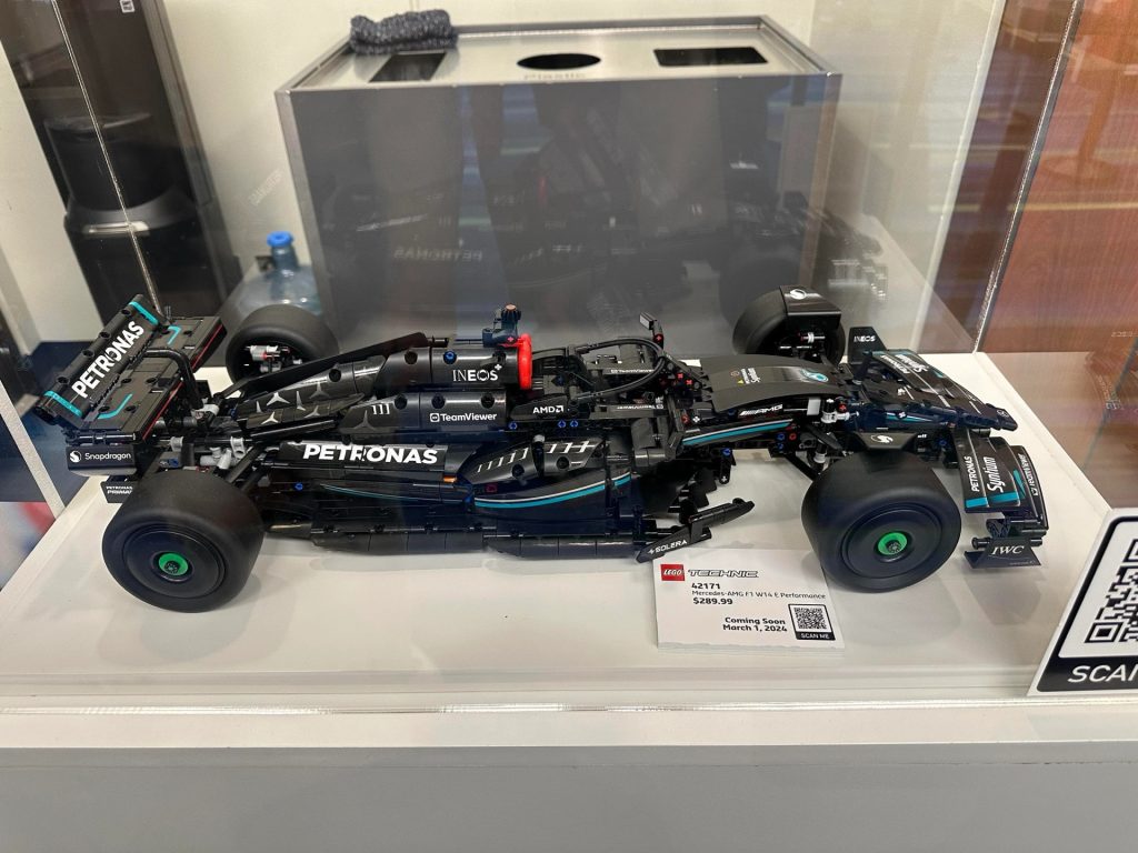 LEGO Formula 1 sets at the Canadian International Autoshow 3 1024x768