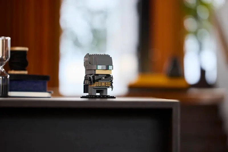 LEGO BrickHeadz 40748 Batman 8in1 Figure Lifestyle 3