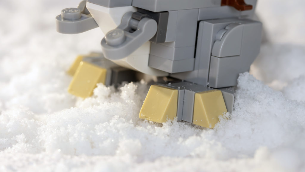LEGO Star Wars 75298 AT AT vs Tauntaun 25