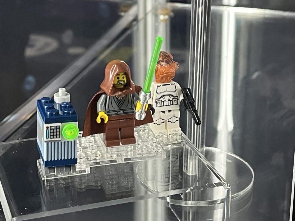 LEGO SDCC Jedi Bob 1024x768