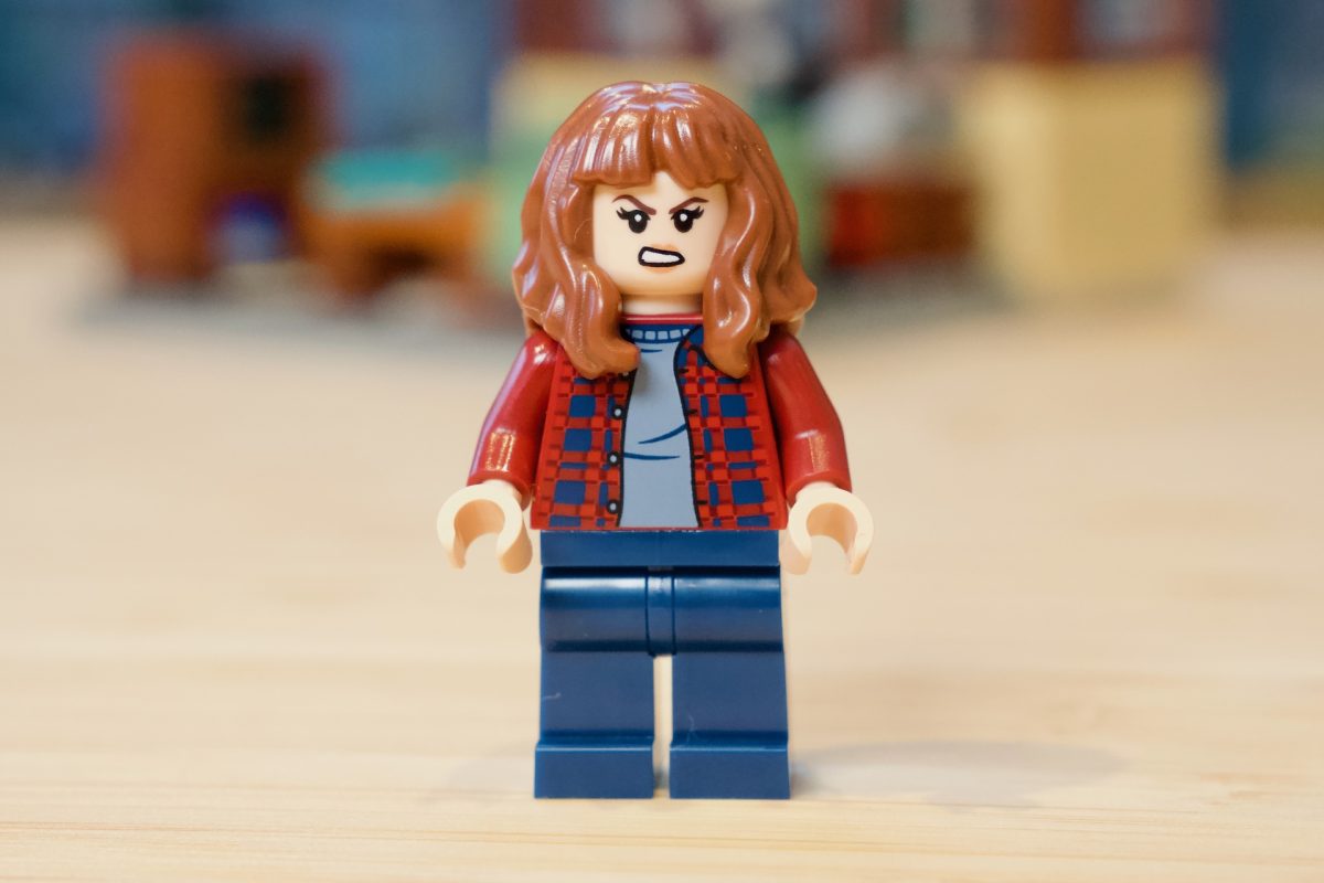 LEGO Stranger Things 40891 WSQK The Squawk Radio Station review 14 1200x800