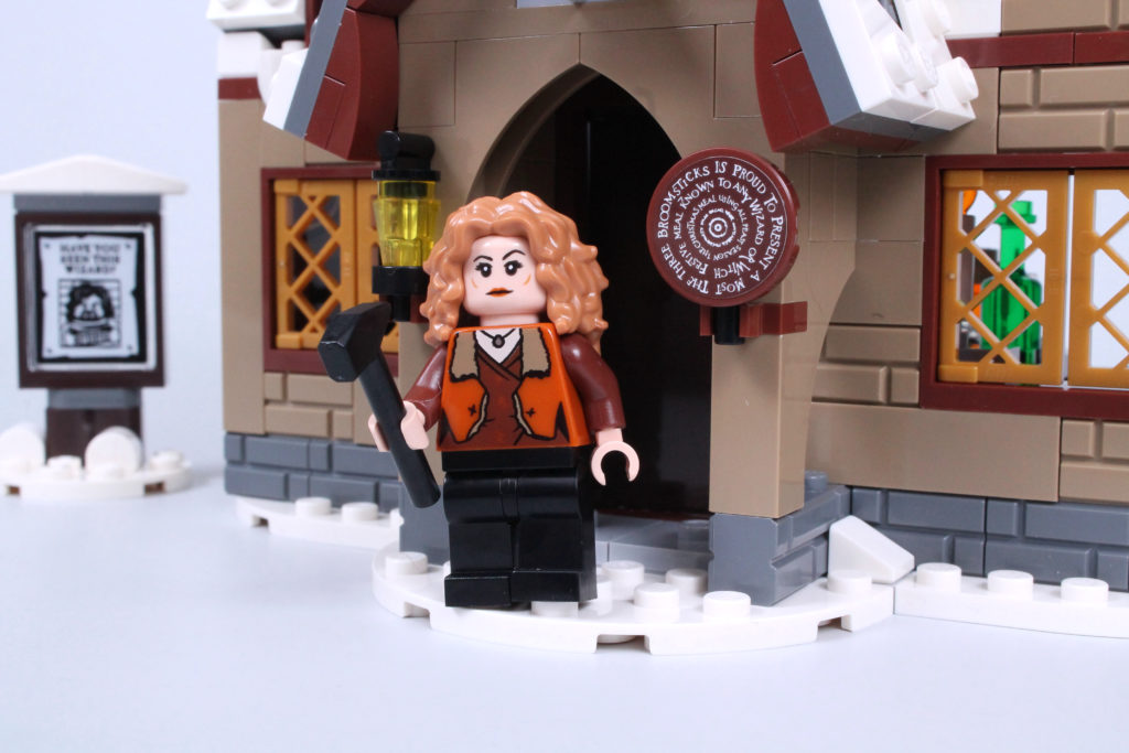 LEGO Harry Potter 76388 Hogsmeade Village Visit review 18
