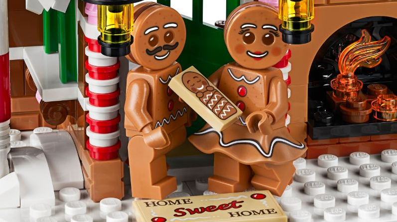 LEGO Creator Expert 10267 Gingerbread House released today