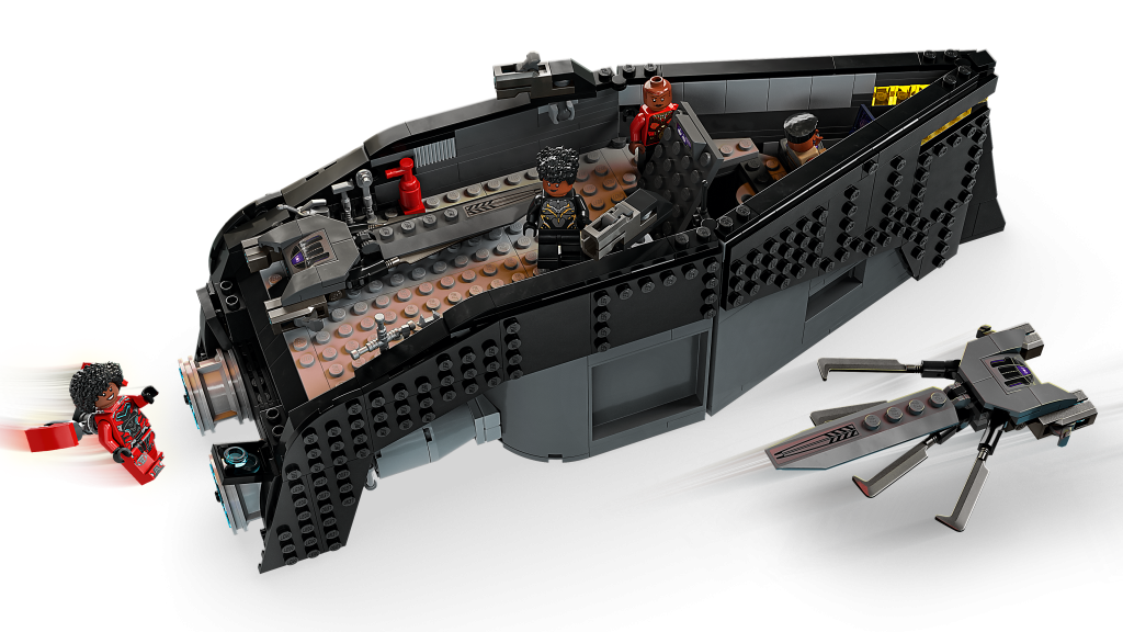 LEGO Marvel 76214 Black Panther War on the Water 3 1024x576