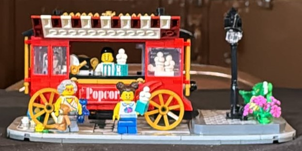 LEGO Bricklink series 5 popcorn cart