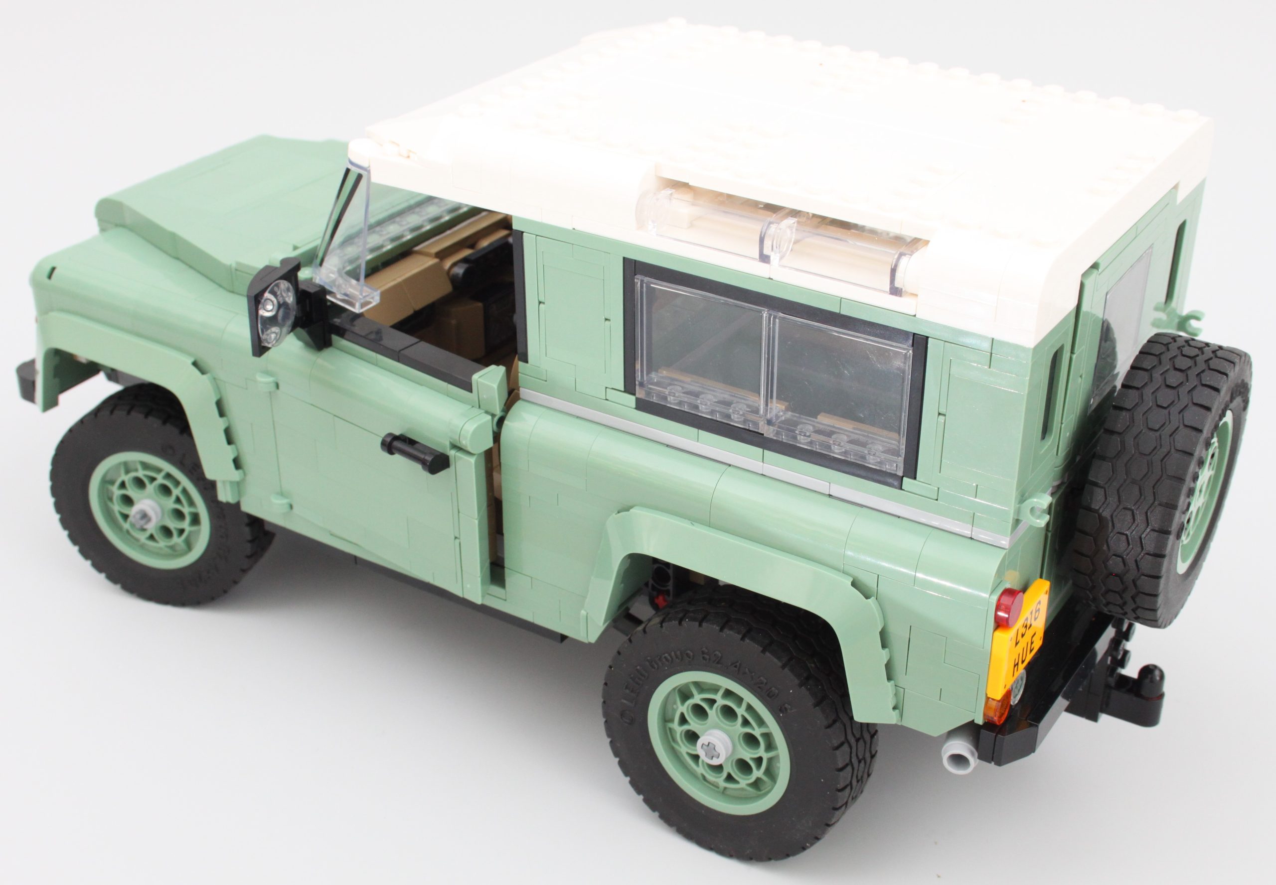 LEGO ICONS 10317 Land Rover Classic Defender 90 review 60 scaled