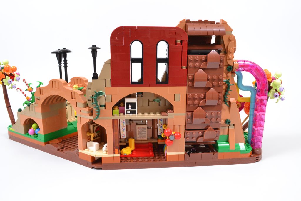 LEGO Ideas 21360 Willy Wonka the Chocolate Factory 18 1024x683