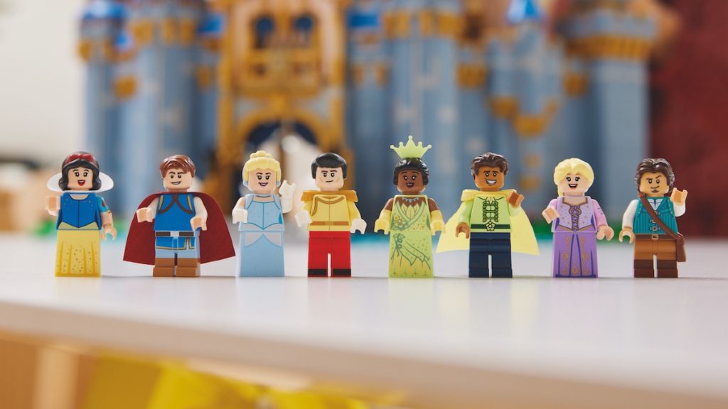 LEGO 43222 Disney Castle minifigures featured 1024x576