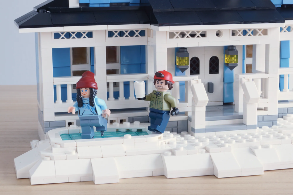 LEGO Ideas Gilmore Girls Stars Hollow 4
