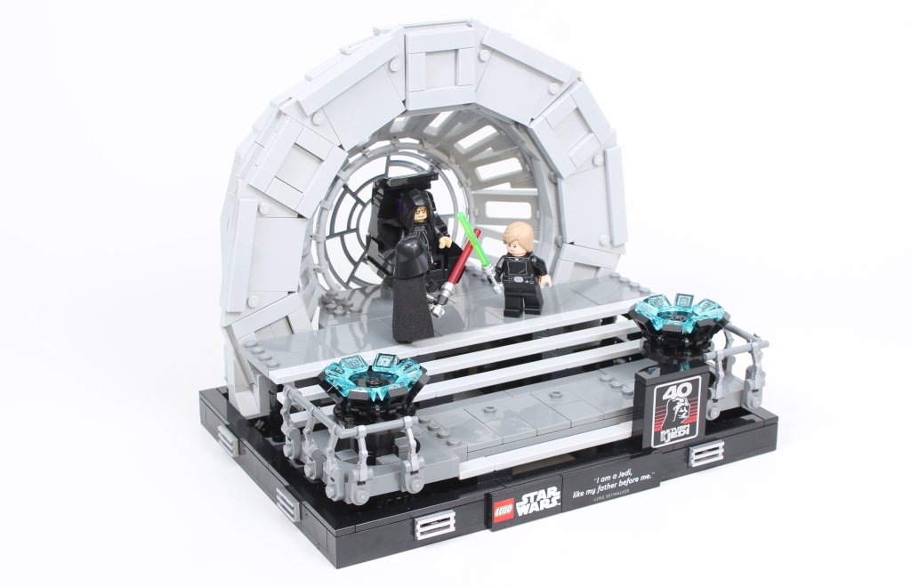 LEGO Star Wars 75352 Emperors Throne Room Diorama review 2 1024x660