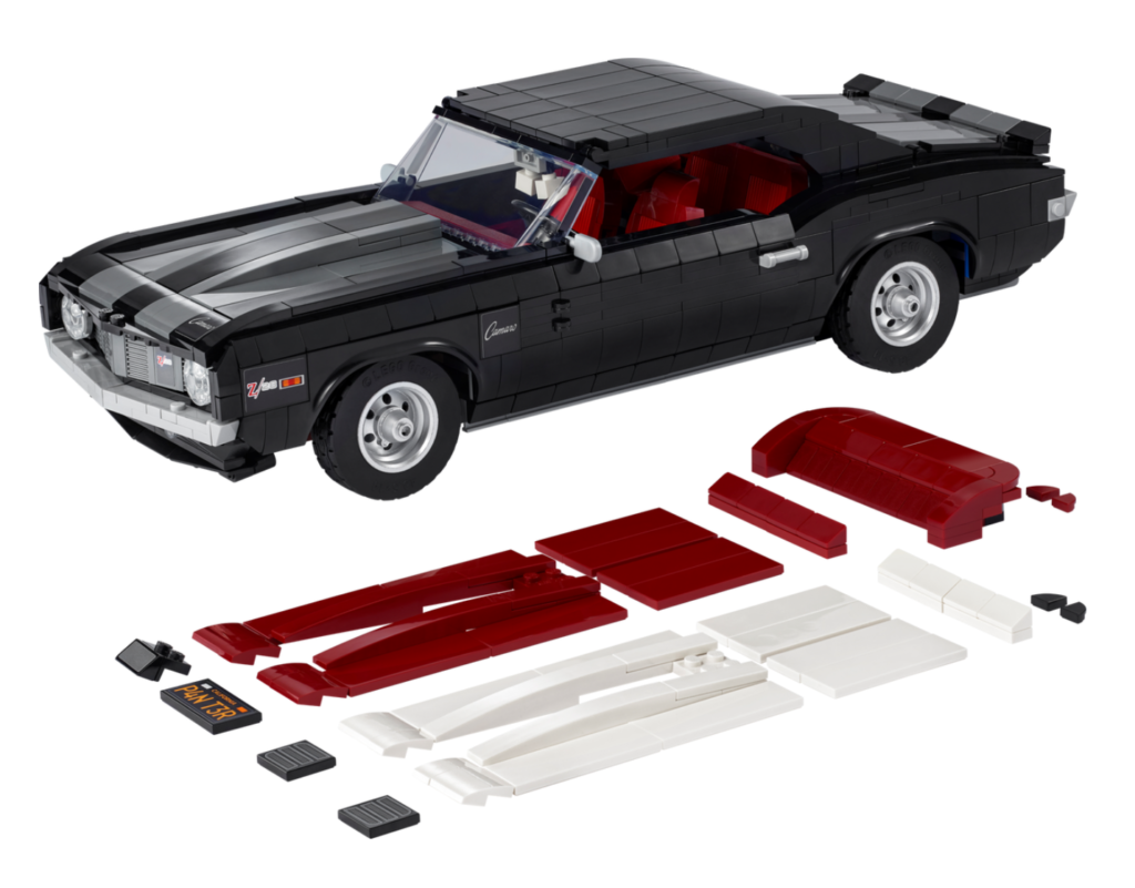 lego 10304 chevrolet Camaro z28 contents 1024x801
