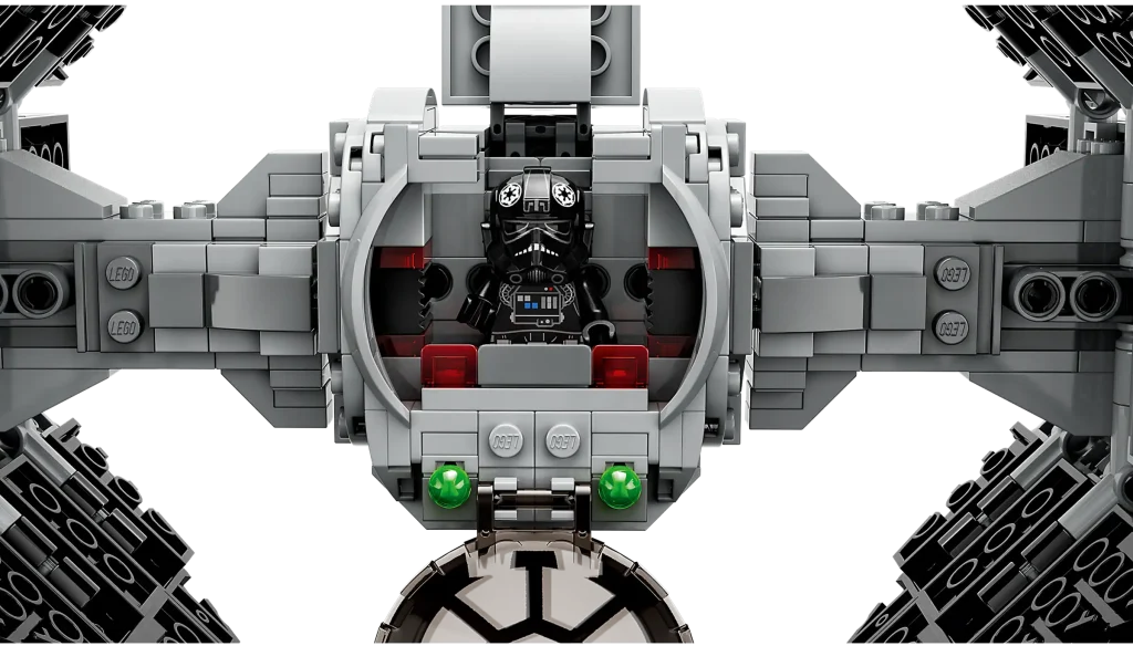 LEGO Star Wars 75348 Mandalorian Fang Fighter vs. TIE Interceptor 4 1024x584